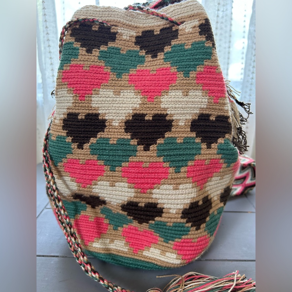 Wayuu Mochila Handmade Crossbody Bag Pink Teal Heart - Picture 5 of 15